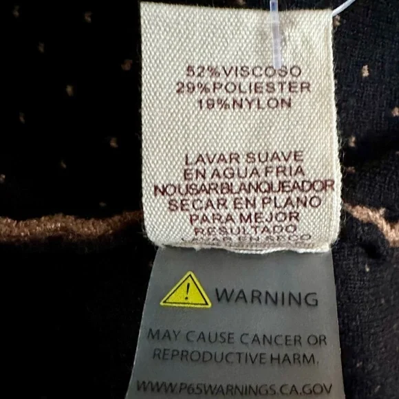 NWT Hem & Thread Poncho - Picture 6 of 7